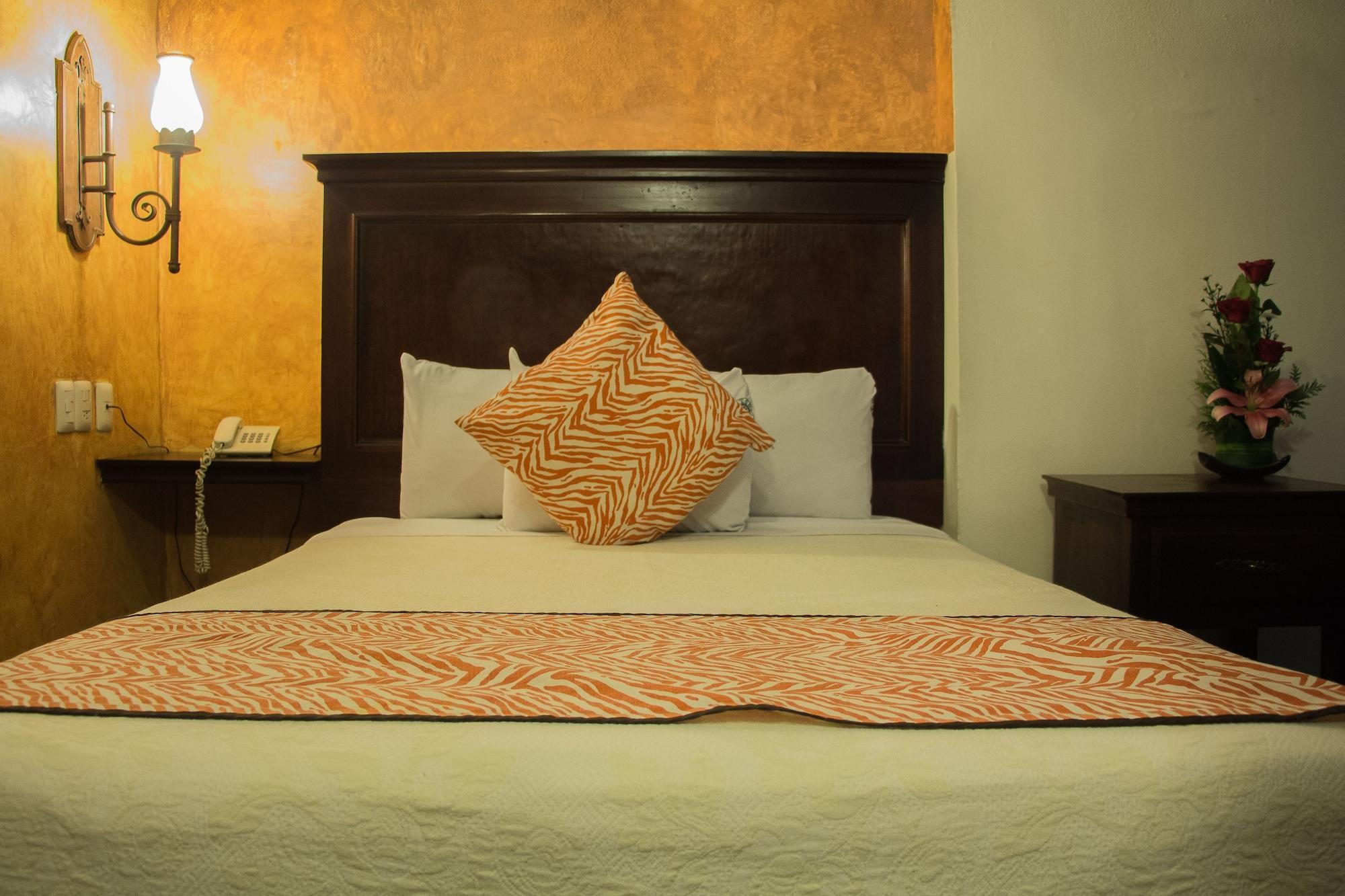 Hotel Historia Morelia Bagian luar foto