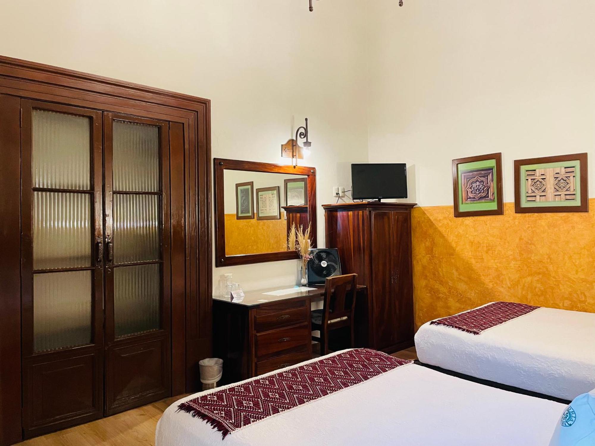 Hotel Historia Morelia Bagian luar foto