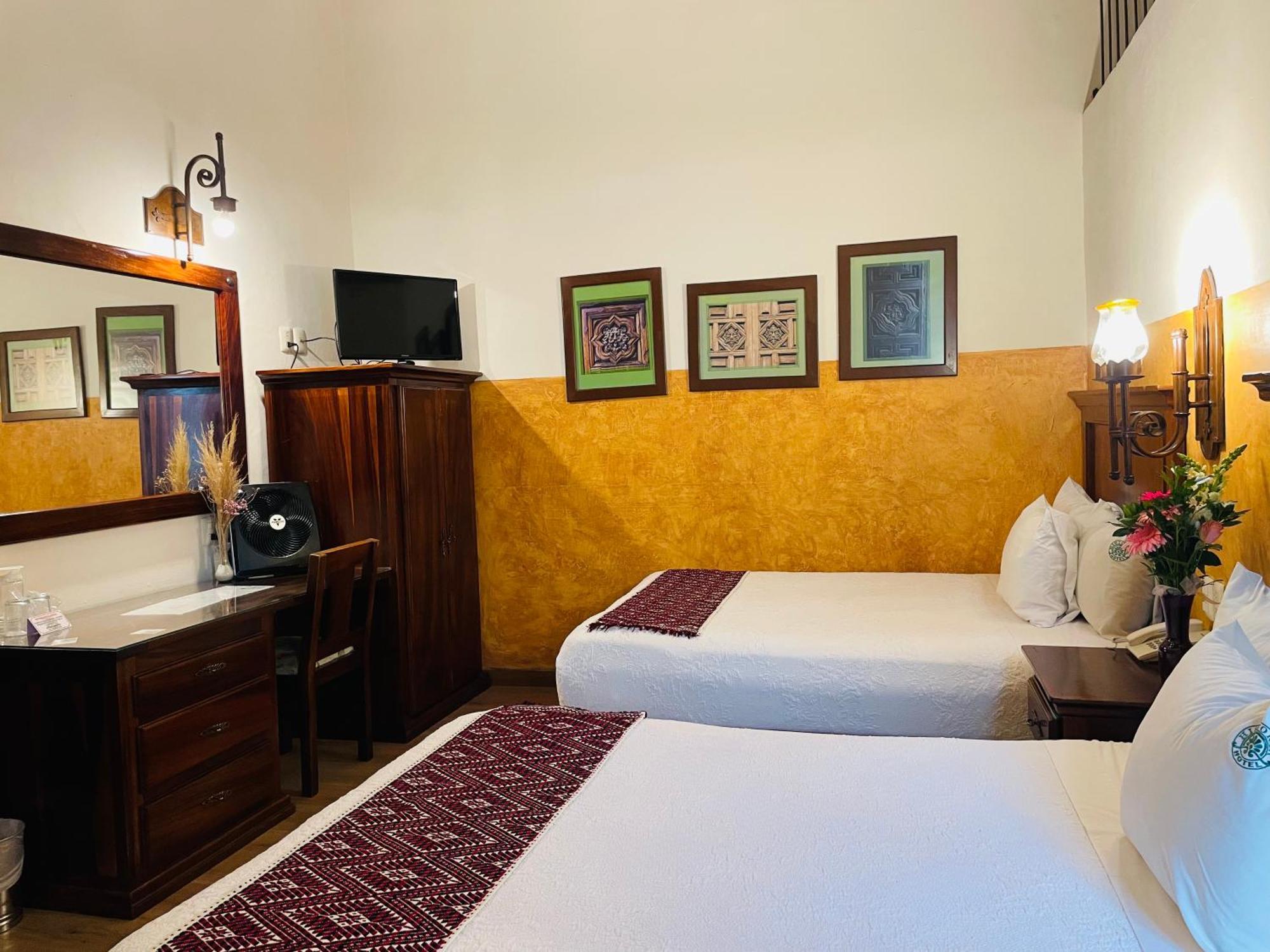 Hotel Historia Morelia Bagian luar foto