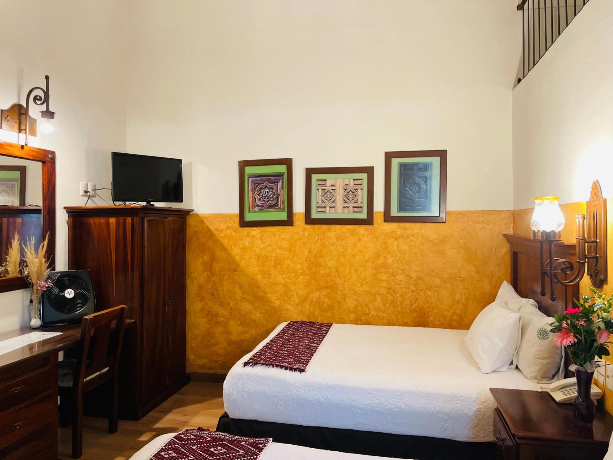 Hotel Historia Morelia Bagian luar foto