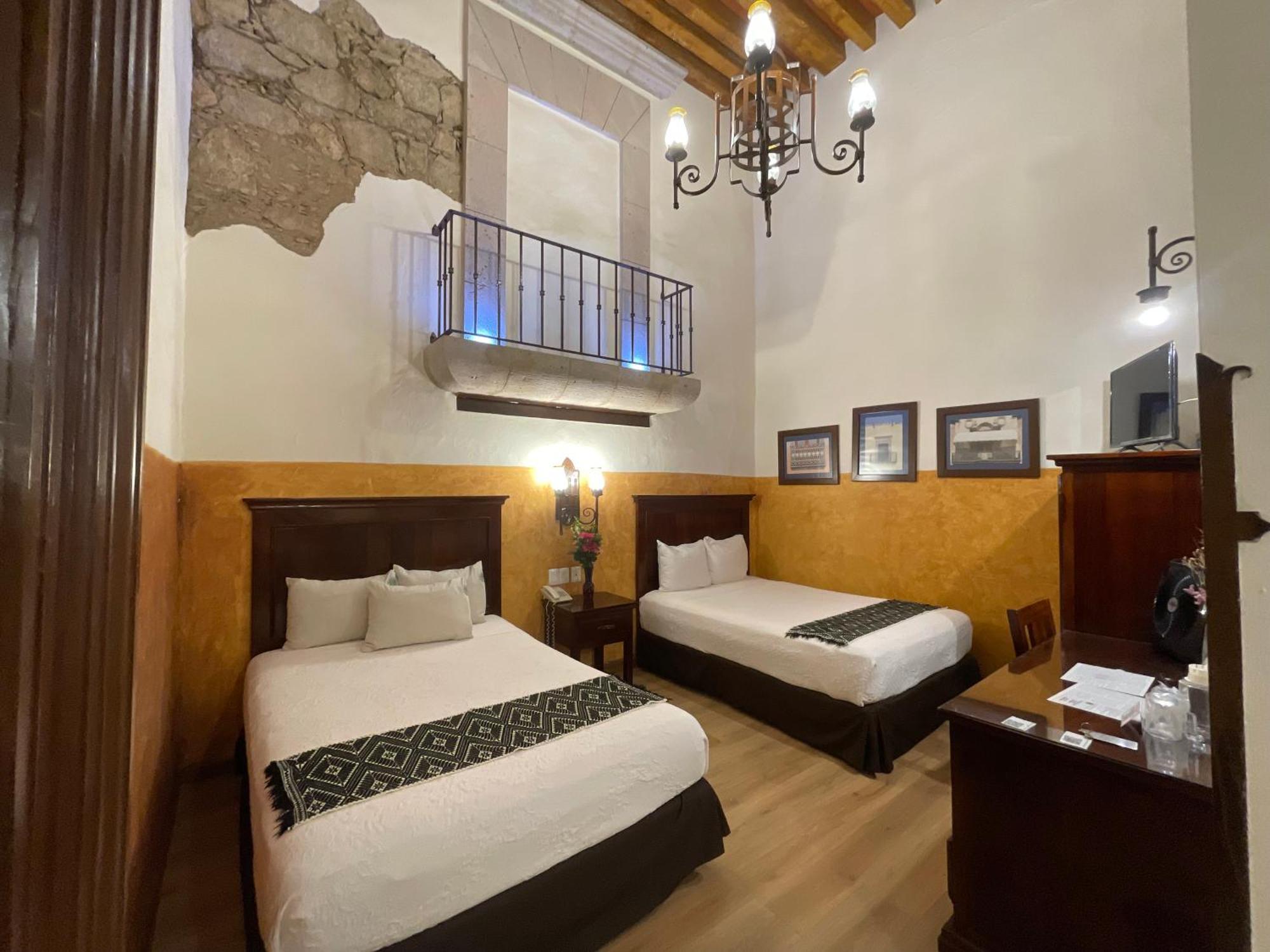 Hotel Historia Morelia Bagian luar foto