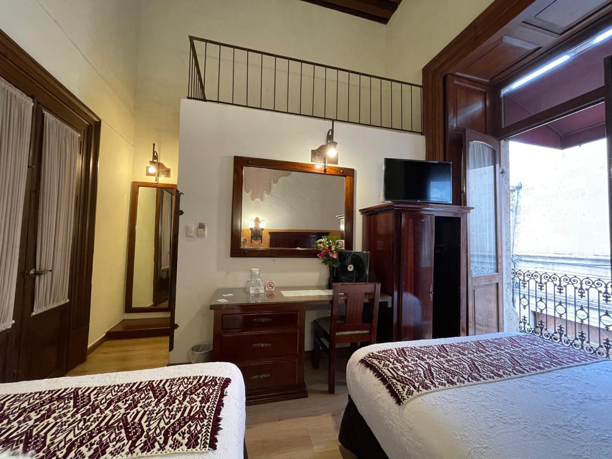 Hotel Historia Morelia Bagian luar foto