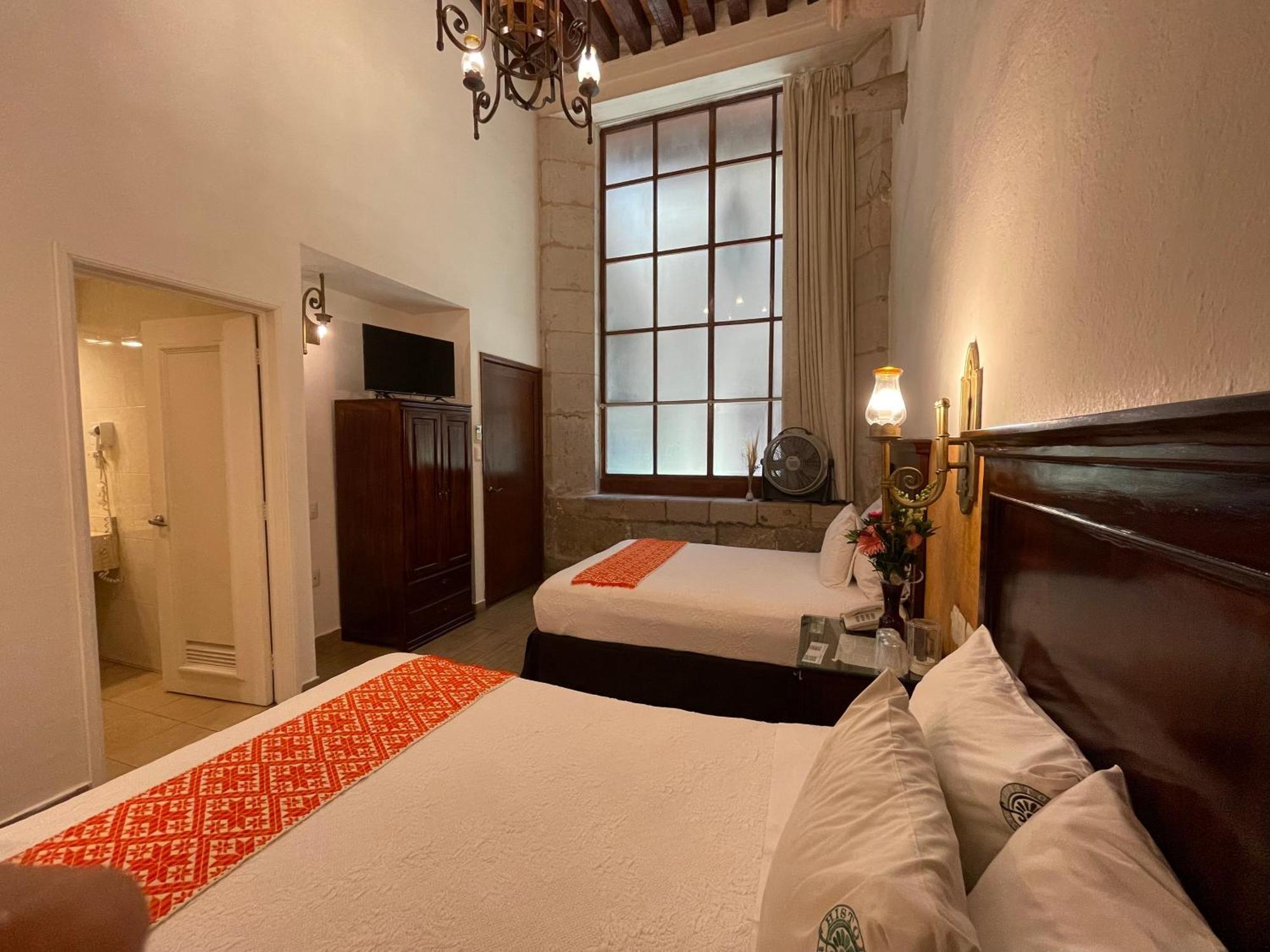 Hotel Historia Morelia Bagian luar foto