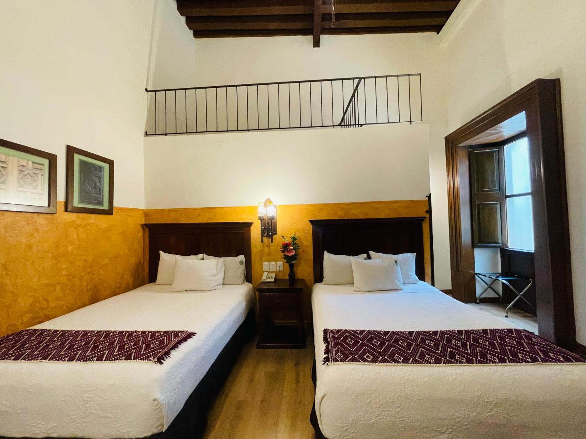 Hotel Historia Morelia Bagian luar foto