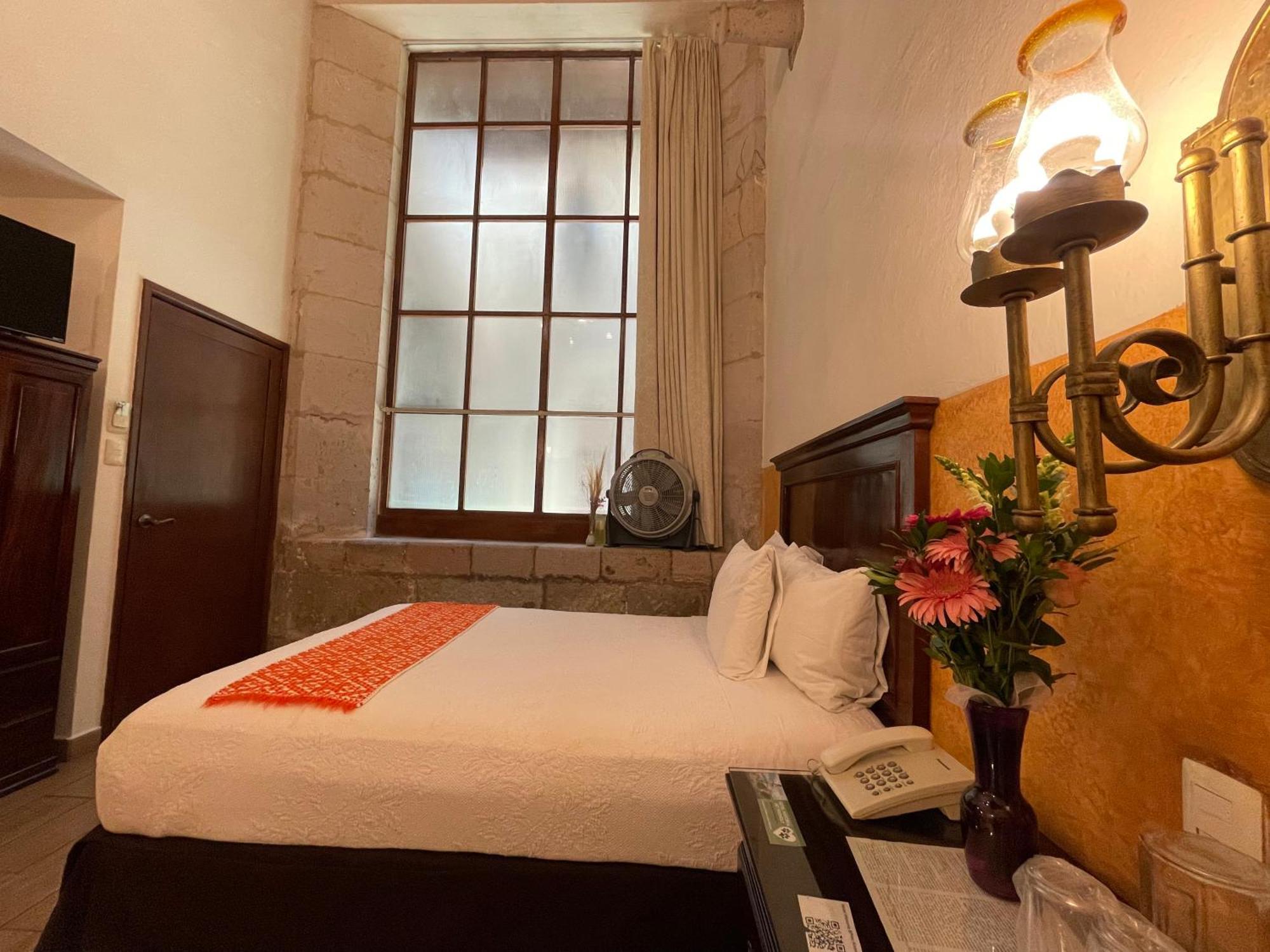 Hotel Historia Morelia Bagian luar foto