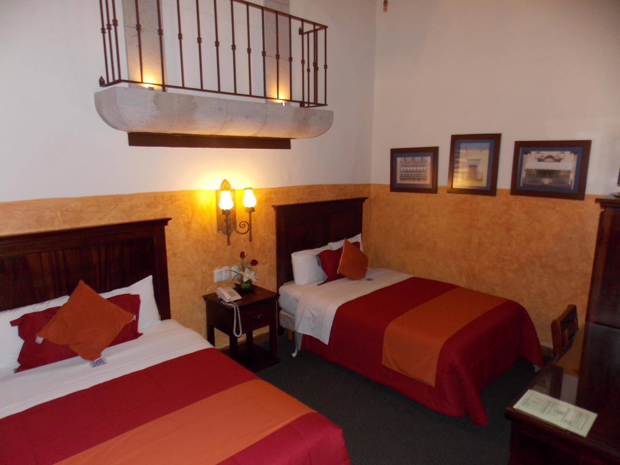Hotel Historia Morelia Bagian luar foto